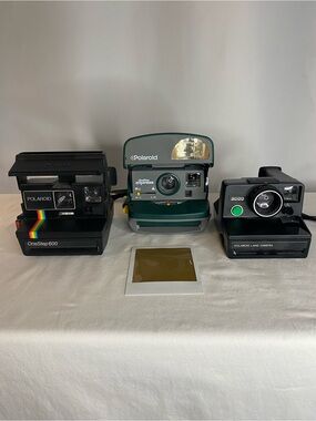 Polaroid Vintage OneStep 600 & Land Camera in Black & One Step Express in Green